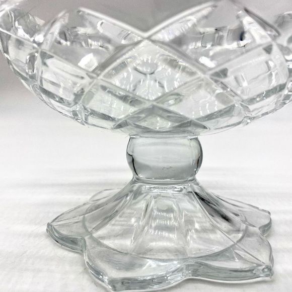 1940s Vintage Polonia Flower Shaped 24% Lead Crystal Compote Bowl Vase - Picture 6 of 12